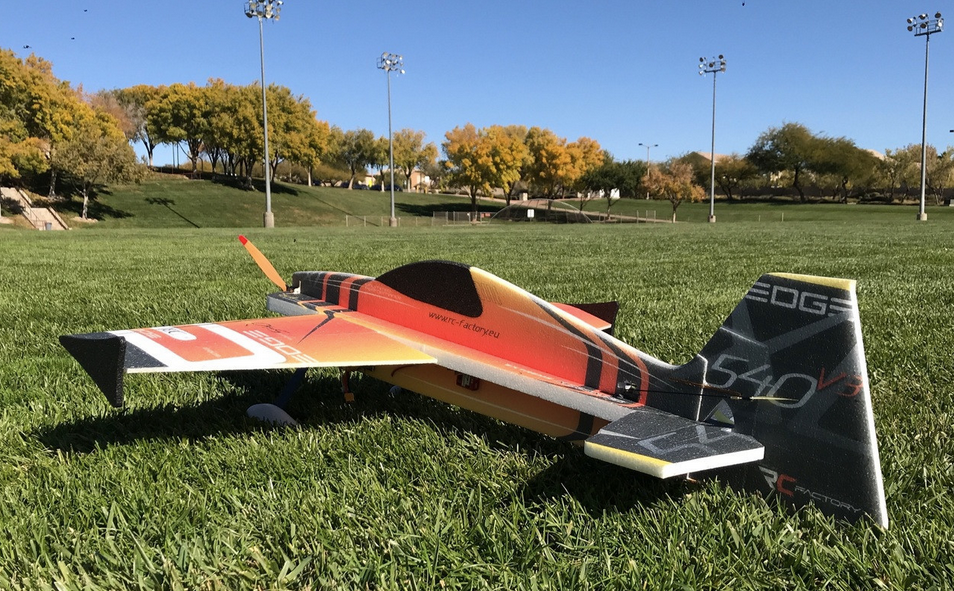 Edge 540 V3 XL Orange 1060mm Rc Factory  Voltige